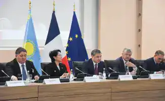 Межправительственная комиссия Казахстана и Франции обсудила ключевые проекты в сфере торговли и экономики в Париже