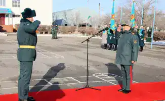 Вручение Боевых знамен Десантно-штурмовым войскам: укрепление боеспособности и суверенитета страны