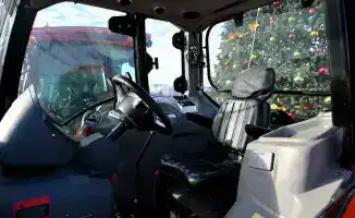 20 тракторов для победителей: чистота в каждом движении!