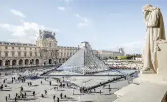 Лувр усиливает меры безопасности после кражи: как это отражает растущую озабоченность общества по поводу сохранности культурного наследия