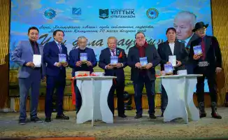 Международный вечер поэзии: Мухтархан Калиулы презентовал новую книгу в Национальной библиотеке