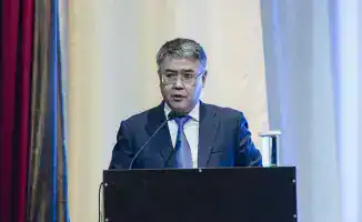 Серик Шапкенов провёл встречу с жителями Курмангазинского района по вопросам инфраструктуры и жилья