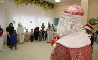 В Астане прошел новогодний утренник для детей с особыми образовательными потребностями