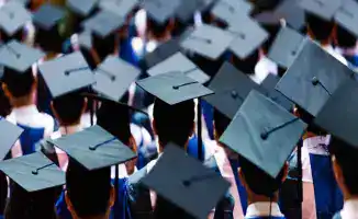 Рост числа студентов и магистрантов в высшем и послевузовском образовании Казахстана