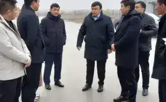 Вице-министр торговли Казахстана Айдар Абилдабеков обсуждает экспортные возможности с бизнесменами Туркестанской области