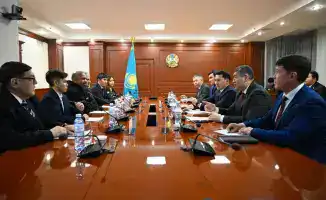 Ербол Мырзабосынов и Рой Джонс обсудили будущее казахстанского бокса