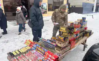 МЧС предупреждает о безопасности при использовании пиротехники во время новогодних праздников
