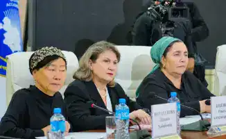 Обсуждение роли женщин и семейных ценностей в обществе на заседании Совета матерей в Астане