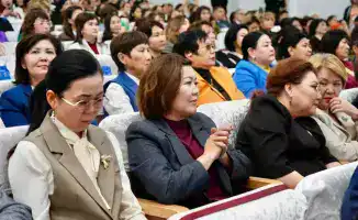 Экономические возможности и лидерство сельских женщин на форуме в Акколе