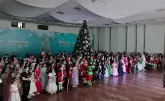 Президентская ёлка в Казахстане: новогодние мероприятия для детей из Акмолинска