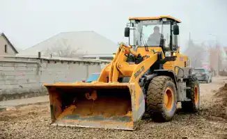 В Туркестане временно восстанавливают дороги на улицах с канализационными сетями