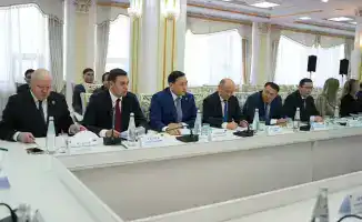 Участие Ерлана Сарсембаева в круглом столе: шаг к усилению антикоррупционной устойчивости и защите прав человека