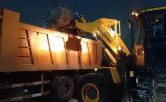 Потепление днём и ночные морозы: коммунальные службы Астаны усиливают борьбу с гололёдом