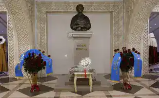 Театр Бикен Римовой: Академическая звезда зажглась в Жетісу