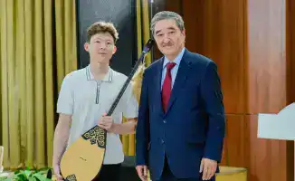 В Астане завершился III городской фестиваль домбристов имени Дины Нурпеисовой