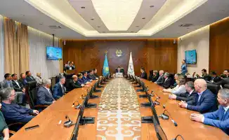 Чествование энергетиков в Абайской области: акцент на важности энергетической безопасности и инфраструктурного развития