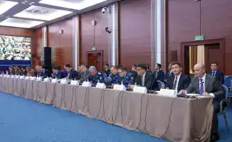 Обсуждение мер по повышению дорожной безопасности и контролю за нарушениями правил