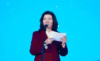 Сказка на ёлке: 100 детей из всех уголков!