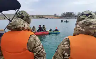 Берегите себя: выход на лёд опасен!