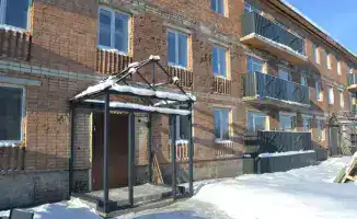 В Восточно-Казахстанской области завершается ремонт многоквартирного жилого дома для государственных служащих