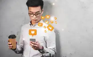 Китай вводит жёсткие меры: с 1 января за непристойные фото и флирт в сети грозит тюремный срок