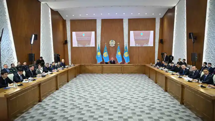 Касым-Жомарт Токаев: Казахстан вступает в судьбоносный этап реформ, акцент на реальные дела для граждан Павлодаре