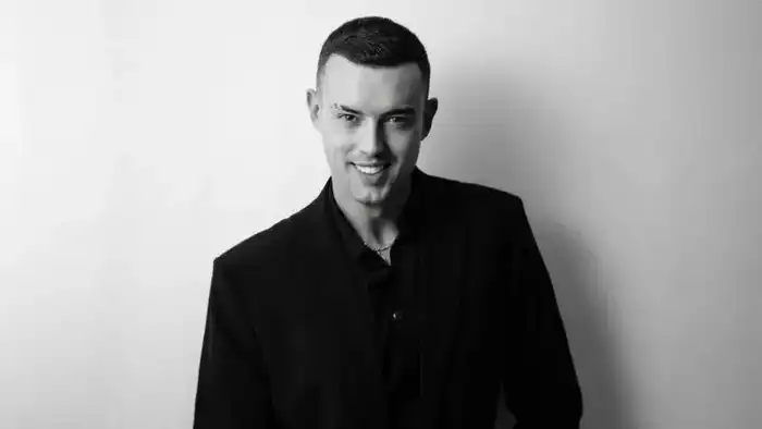 Социальные стереотипы под угрозой: казахстанский учитель с татуировками завоевывает сердца миллионов в TikTok Павлодаре