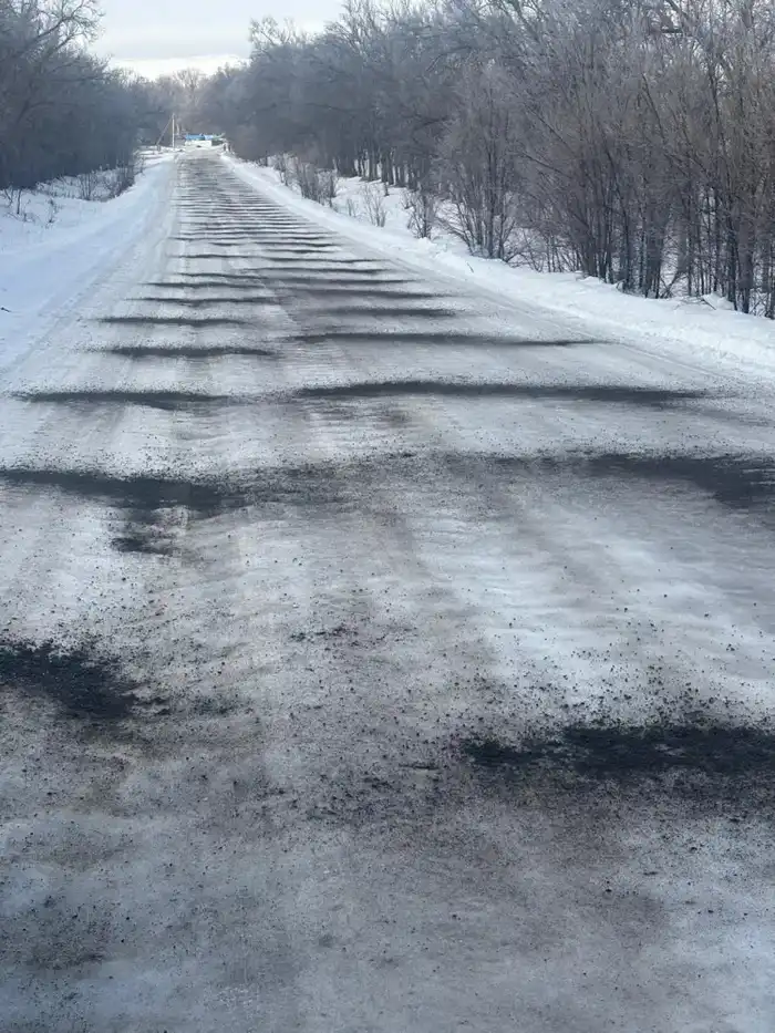 Зимнее содержание дорог в Жетісу: 524 единицы спецтехники и 16 тыс. тонн противогололедных материалов Павлодаре
