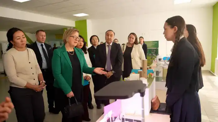 Более 150 тысяч школьников Астаны и Акмолинской области приняли участие в экочасе на тему водосбережения «Экономь воду – сохраняй будущее» (9)