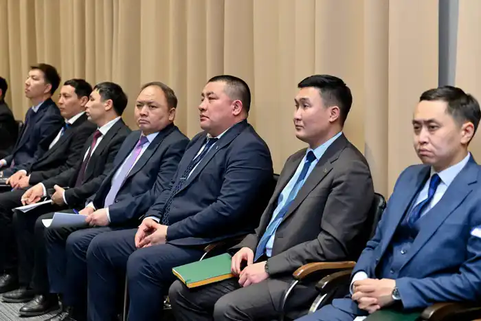 Состоялось специальное совещание по реализации задач, озвученных Президентом в интервью (10)