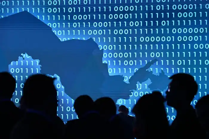 Аким Алматы обсудил приоритеты цифровизации и внедрения ИИ в городском управлении Павлодаре