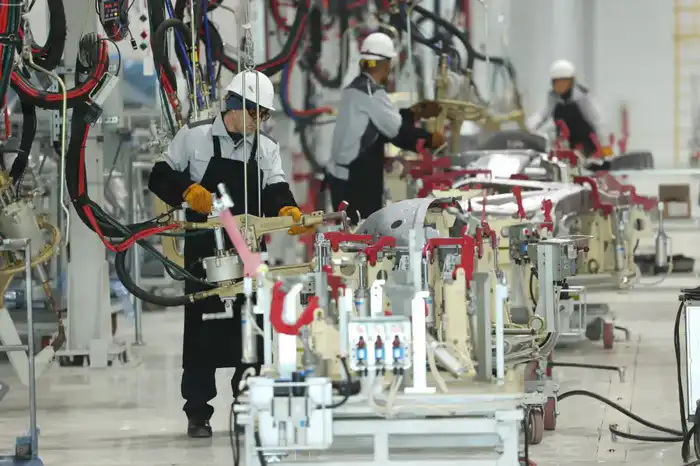 Экономический бум: Рекордный рост промышленности и инвестиций в регионе Павлодаре