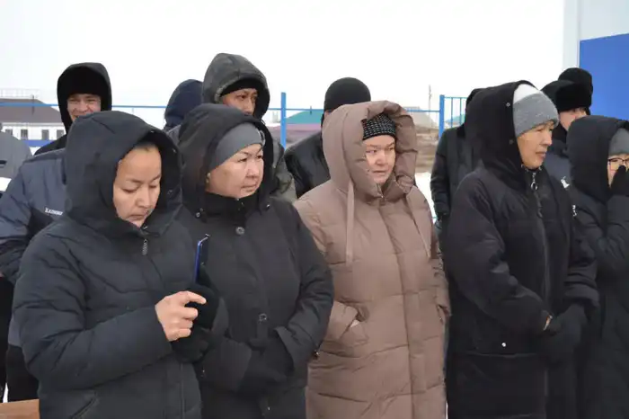 В Шалкарском районе в один день открылись два новых спортивных комплекса (3)