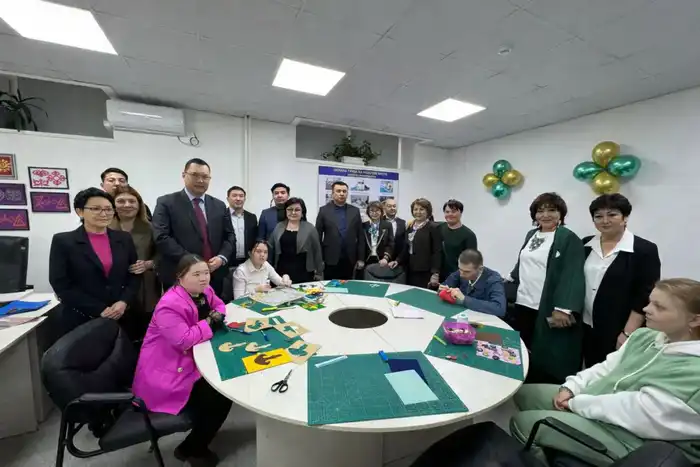В Алматы открылась первая швейная и ткацкая мастерская для социальной адаптации (3)