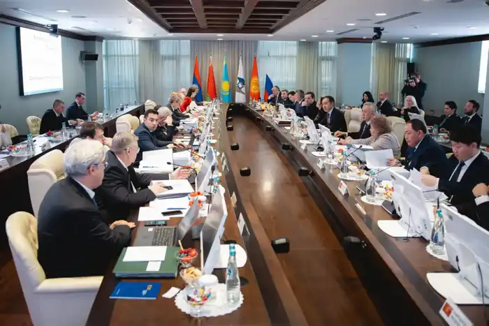 Серик Жумангарин открыл первое в 2026 году заседание Совета Евразийской экономической комиссии (2)