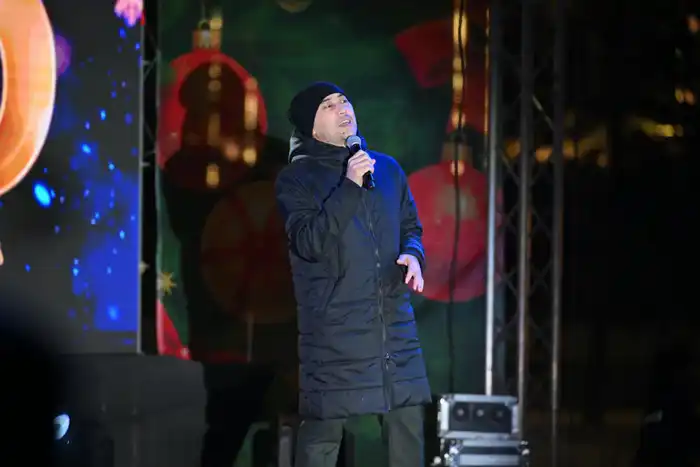 Аким области посетил праздничное мероприятие, посвященное Новому году (7)