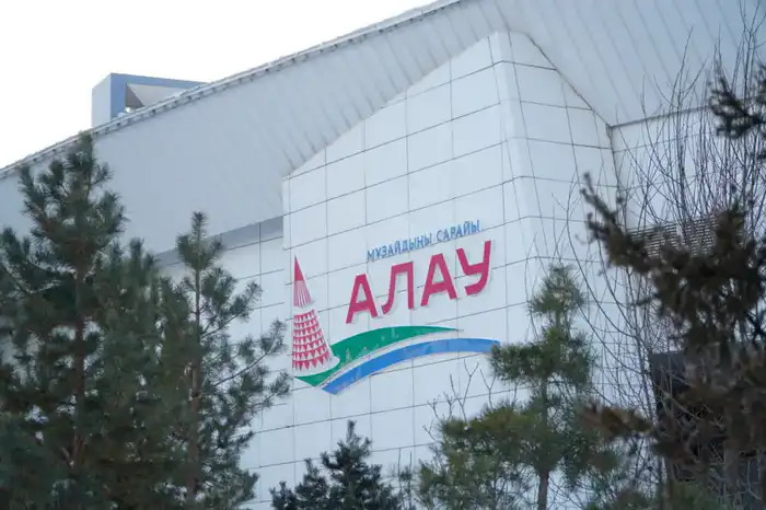 Глава Акмолинской области встретился с конькобежцами, представляющими Казахстан на Олимпийских играх Павлодаре