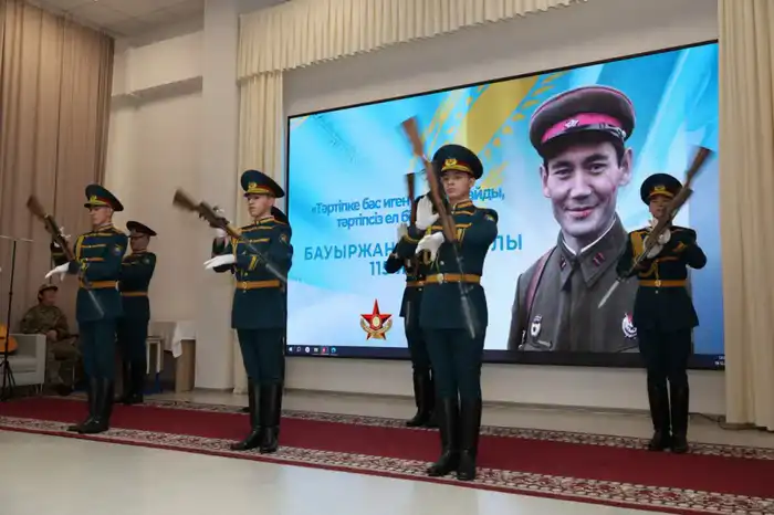 Патриотизм начинается со школы: Национальная гвардия и столичная школа объединились ради памяти героя (4)