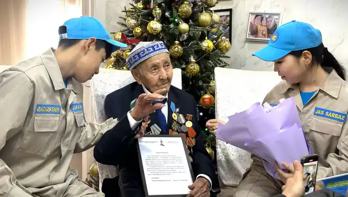 Ветеран истории: Ыскак Кусаинов отметил 102 года мудрости и мужества Павлодаре