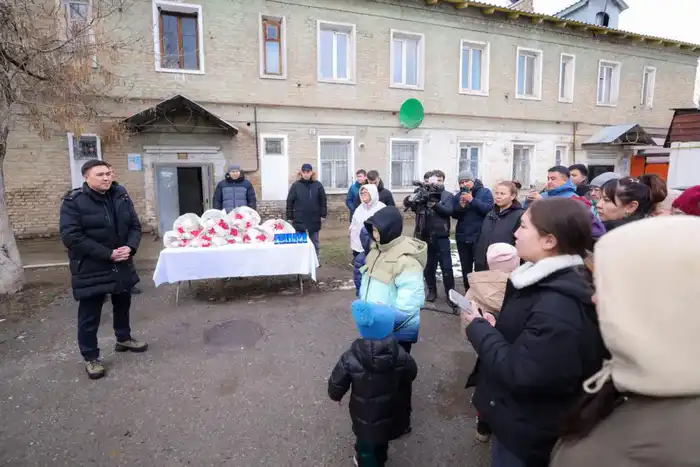 ЗЕЛЁНАЯ БАЛКА: СЕМЬИ ВЕТХОГО ЖИЛЬЯ ПЕРЕСЕЛИЛИ В ШЫМКЕНТЕ (3)