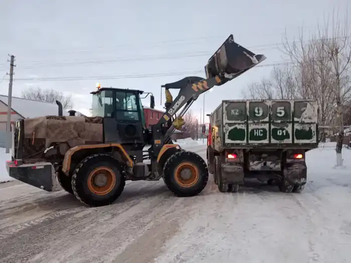 Более двух миллионов кубометров снега вывезли из Астаны с начала зимы (10)