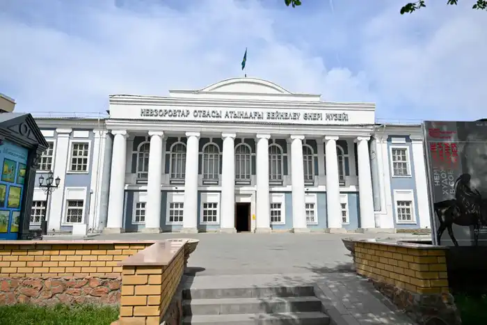 Рассмотрено состояние историко-культурных памятников в области Абай (5)