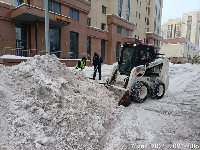 Очистка снега в Астане: более 1 800 единиц техники и 1,7 миллиона кубометров вывезенного снега Павлодаре