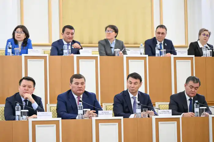 Сводный проект изменений в Конституцию Казахстана Павлодаре