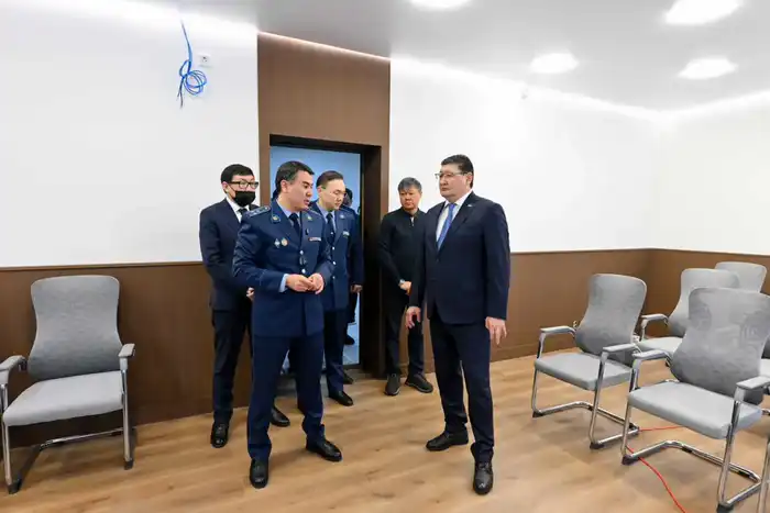 Аким области осмотрел объекты Департамента полиции и отметил необходимость ремонта Павлодаре
