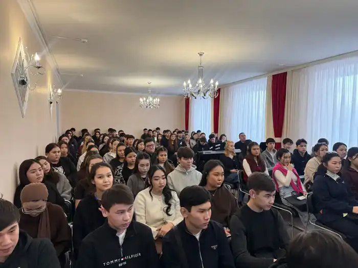 Экологический мост: молодежь соединяет идеи и ответственность в рамках «Таза Қазақстан» Павлодаре