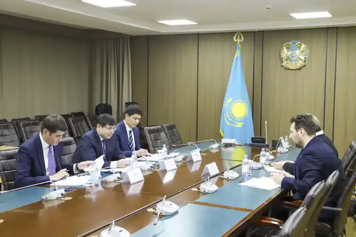 Министр финансов Казахстана Мади Такиев встретился с управляющим директором ЕБРР Хусейн Озханом для обсуждения совместных проектов. Павлодаре