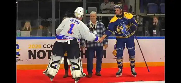 Хоккейная команда «Торпедо» стартовала на Континентальном кубке с уверенной победой (2)