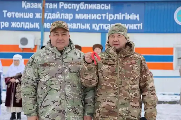 В Шетском районе впервые появился реанимобиль для помощи на трассах (3)