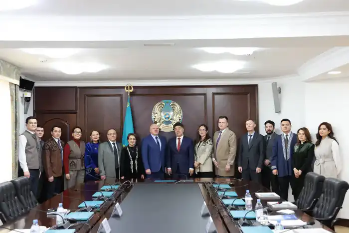 Состоялась рабочая встреча Председателя Высшего Судебного Совета Дмитрия Малахова с Алиханом Байменовым - Председателем Управляющего комитета Астанинского хаба государственной службы (4)